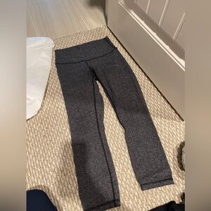 Lululemon size 6 leggingsngs
